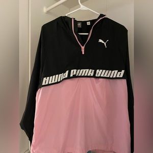 Pink, black and white Puma windbreaker - size M